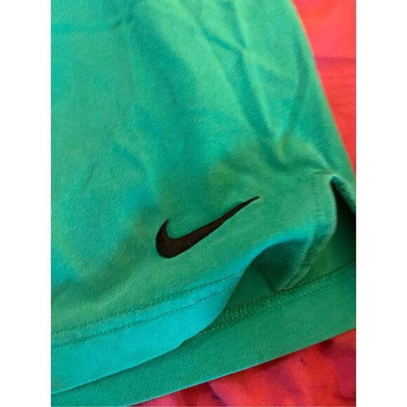 Nike dry fit men’s Green basketball shorts with pockets size medium - Picture 3 of 4
